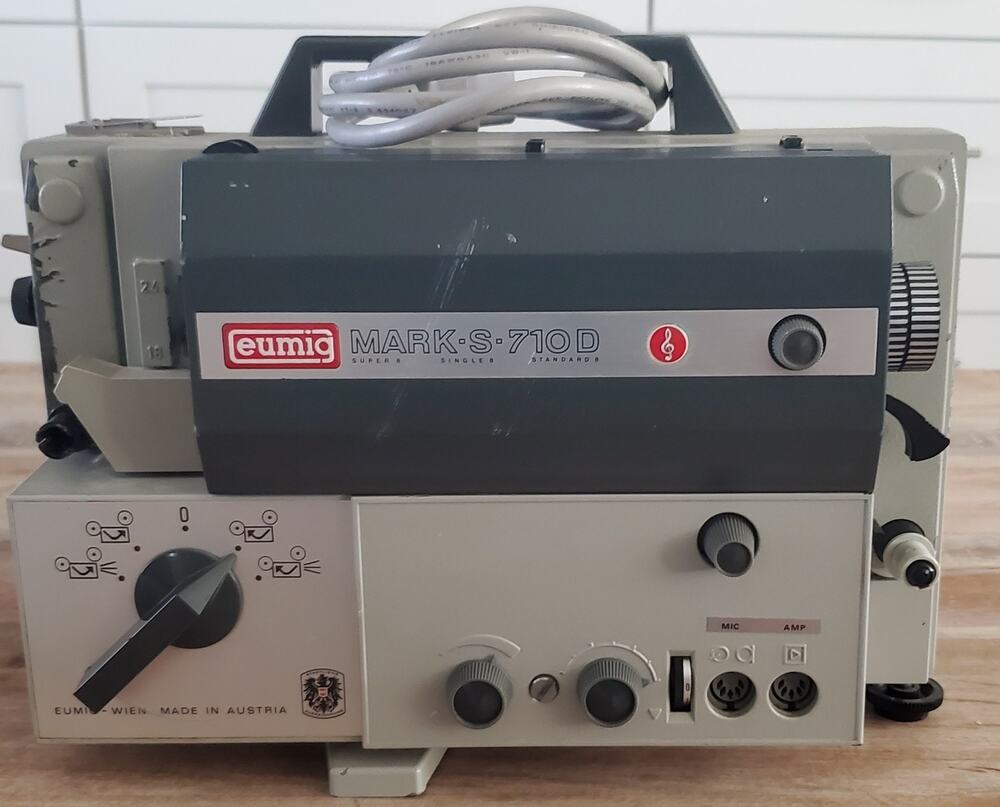Vintage Eumig Mark S 710D Projector